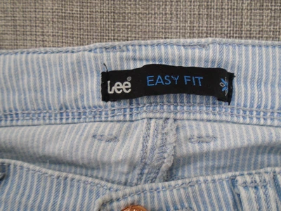Pantalones de mezclilla Lee para mujer azules a rayas ajuste fácil cintura 28 pulgadas lavado medio retro Foto 1 de 4