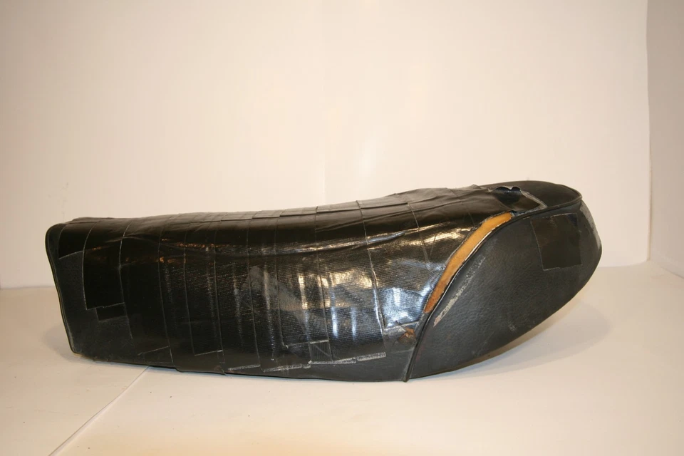 Оригинальный поддон сиденья для Honda XL350 1974-1975 годов выпуска - Изображение 1 из 4