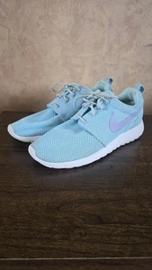 Nike Roshe Run Fly Knit Trainers Women's Blue, UK Size 6. Gym exercise. running - Picture 1 of 6