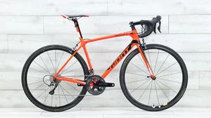 Giant TCR Advanced SL 2-KOM Road Bike - 2017, Medium - Picture 1 of 18