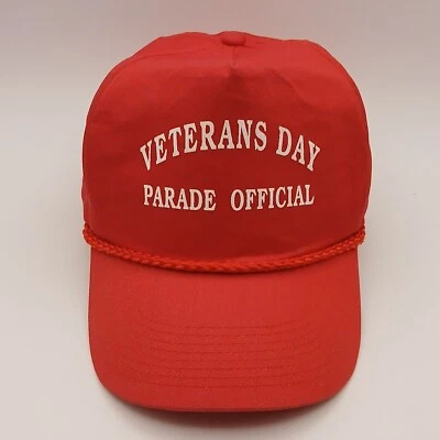 Boné chapéu oficial vintage Veterans Day Parade Snapback corda vermelha escrita branca - Imagem 1 de 4