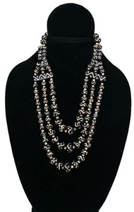 Totalmente Nuevo Hecho a Mano Boho Chic Disfraz Tres Cuerdas Cuentas Negra Collar Destacado - Imagen 1 de 2