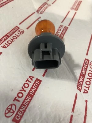 *NEW LEXUS HS250 SC430 RX450H HEADLIGHT TURN SIGNAL INDICATOR SOCKET BULB PLUG - Image 1 of 4