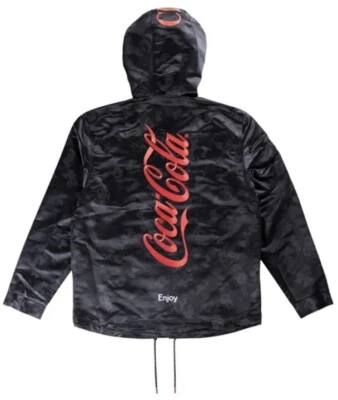 CHAQUETA CORTAVIENTOS LRG x COCA COLA CREMALLERA COMPLETA CAMUFLAJE TALLA M DE COLECCIÓN RARA COLABORACIÓN BOMBO Foto 1 de 4
