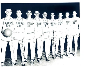 1947 1948 MINNEAPOLIS LAKERS TEAM PHOTO BASKETBALL NBA MIKAN - Picture 1 of 1