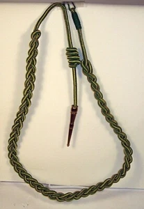 Cuerda de hombro Fourragere militar estadounidense francés Segunda Guerra Mundial amarillo verde con punta de latón - Imagen 1 de 6