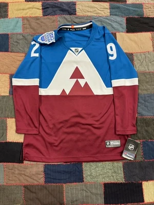 Nueva con etiquetas Camiseta Colorado Avalanche Stadium Series 2020 Fanatics Air Force Mujer’s L Foto 1 de 4