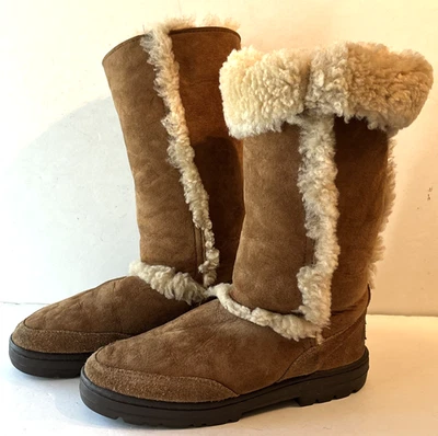 VTG UGG Australia SUNDANCE II womens 7 Sheepskin Chestnut Tall Boots Fur Trim - Image 1 of 4