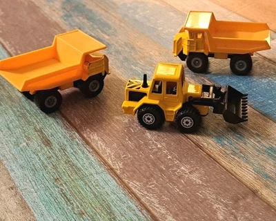 3x Siku Yellow DUMp TRUCKS Tractor Plow 825cb4 - Image 1 of 4
