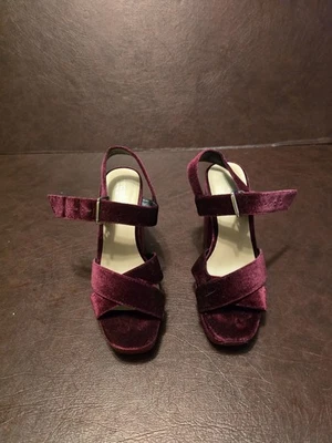 Women's Alexandra Velvet Platform Heel Pumps Mossimo Supply Co.™ size 7 1/2 - Image 1 of 4