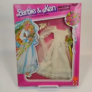 Vintage 1979 Barbie & Ken Wedding Party Fashions Here Comes the Bride! NRFB MIB - Bild 1 von 4