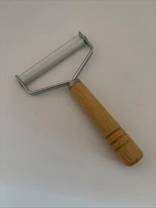 Cortadora de queso Bonny Wire vintage con mango de madera 6" - Imagen 1 de 1