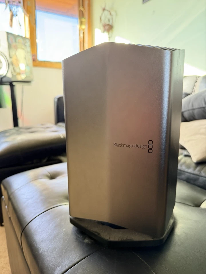 BlackMagic eGPU - AMD RX580 8GB GDDR5 | Thunderbolt 3 - Image 1 of 1