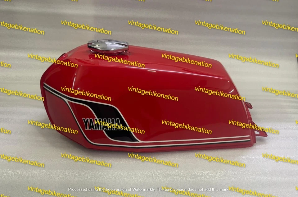 Tanque de gasolina Yamaha RD250 RD400 de aluminio pintado rojo 1976-1977 con tapa Foto 1 de 4