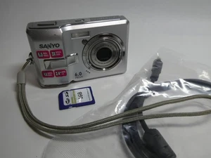 Sanyo VPC-S650EX Probada Batería AA 6MP 3x Zoom Cámara Compacta y 1GB SD **LEER** - Imagen 1 de 12