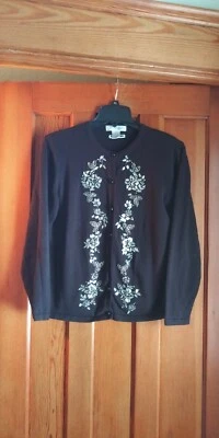 Cardigã suéter feminino preto vintage "DRESS BARN"" com lantejoulas florais 3D tamanho médio - Imagem 1 de 4