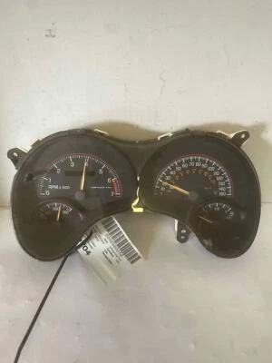 Speedometer Gauge Speedo Tach Cluster PONTIAC GRAND AM 00 01 02 03 09383072 - Image 1 of 4