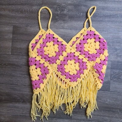 Camiseta sin mangas crochet recortada única en su clase grande amarilla cuadrada abuela hecha a mano boho hippie Foto 1 de 4