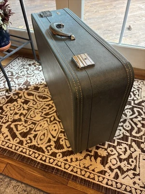 Maleta Skyway Hard Blue vintage con ruedas ~ años 40 - sin llave.  "24""x16,5""x7,5""" Foto 1 de 4