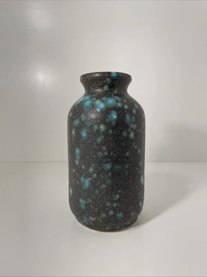 "Florero de loza Nate Berkus hecho a mano de 8"" carbón mate turquesa salpicaduras" Foto 1 de 4