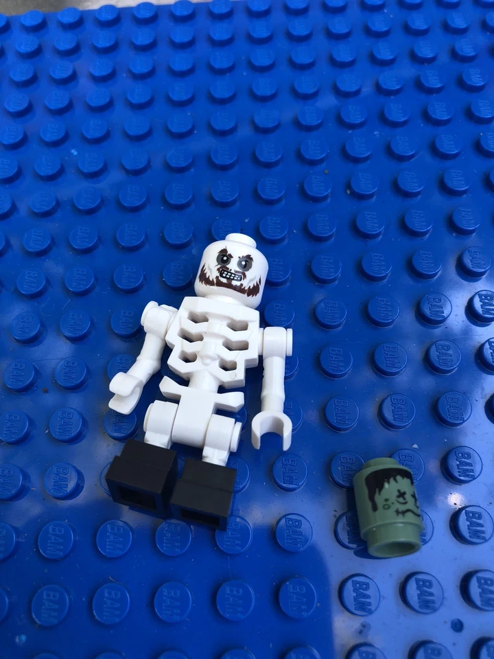 lego ninjago -Bonezai (skulking) + Green Shrunken Head- Njo0008 + 3062pb036 - Image 1 of 2