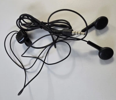 Genuine Nokia WH-102 Black In-Ear Only Headsets - Image 1 of 4