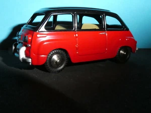 Fiat 600 Multipla in rot 1961 Mercury Modell von Hachette in Italien Maßstab 1:43 - Bild 1 von 5