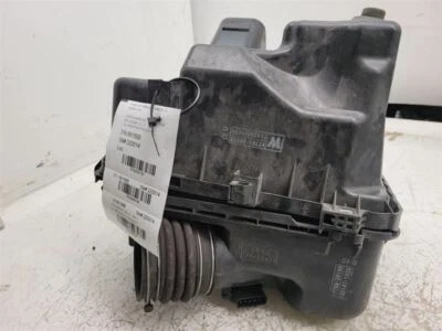 Caja purificadora de aire Lexus RX330 3,3 L 2004-2006 Foto 1 de 4