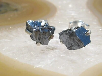 Aretes de silicona cruda natural y plata de ley Foto 1 de 4