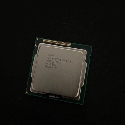 Procesador Intel Xeon E3-1220 de cuatro núcleos de 3,1 GHz Foto 1 de 4