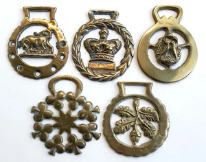 5 x Horse Brass Pferde Zaumzeug Zierornament Messing Medaillons England 60er - Bild 1 von 2