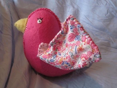 Pottery Barn 儿童粉色花卉毛毡悬挂鸟全新带标签房间装饰天花板移动 — 第 1/4 张图片