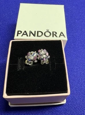 Pendientes Pandora Stitch and Angel 2025 de los parques de Disney NUEVO Foto 1 de 4