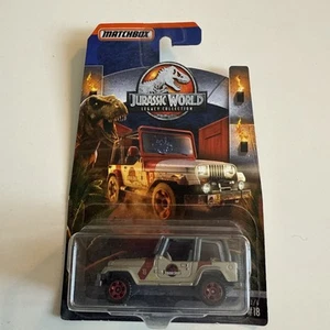 MATCHBOX Jurassic World [ JEEP WRANGLER '93 ] #18 - BRAND NEW - Picture 1 of 2