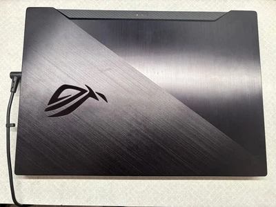 Ноутбук игровой ASUS ROG 15,6 дюйма Ryzen R7-3750H 8 Гб твердотельный накопитель 512 Гб GTX 1660 Ti Win 10 - Изображение 1 из 4