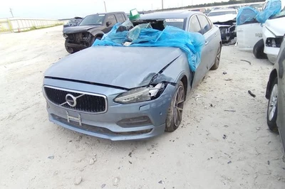 2018 Volvo S90 Transmission OEM 91K Miles - LKQ398765224 - Image 1 of 4