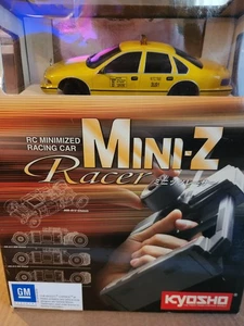 Mini-Z American Yellow Cab - Juego listo nuevo - Imagen 1 de 5