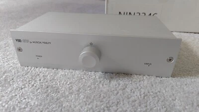 Musical Fidelity V90-AMP Integrated Stereo Amplifier with Built-in DAC – Silver - Image 1 of 4