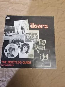 FULVIO FIORE ''THE DOORS THE BOOTLEG GUIDE '' NO CD NO ALBUM NO DVD- LIBRETTO- - Picture 1 of 2