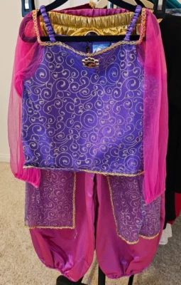 Disfraz Princesa Jazmín Púrpura y Rosa Disney Store Niñas Talla Mediana (7-8) Foto 1 de 4