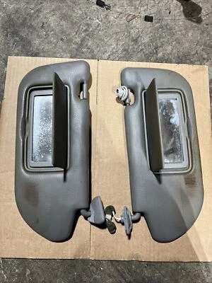 Nissan 350z трансформируемый родстер солнцезащитный козырек козырек LH и RH - Изображение 1 из 4