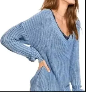 Victoria's Secret LOVE PINK Forenza Denim Blue Cable Knit V Neck Sweater Size M - Picture 1 of 7