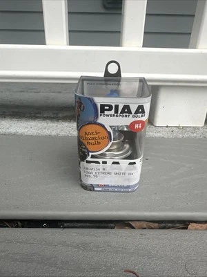 Lâmpada de halogênio PIAA H4 Xtreme White Plus 60/55W=110/100W - Imagem 1 de 4