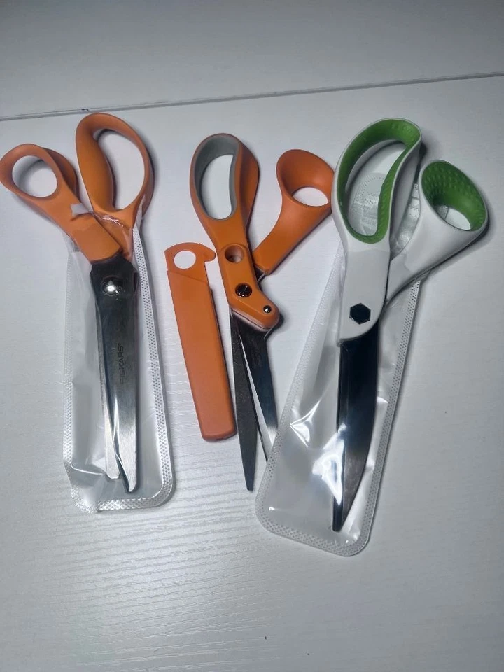 Scissors Lot 3 Pairs: Fiskars Pinking Shears, Fiskars Regular, Generic Titanium - Image 1 of 1