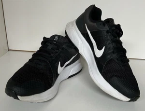 Nike Run Swift 2 Damen-Sportschuh – US-Schuhgröße 7 schwarz – CU3528-004 - Bild 1 von 13