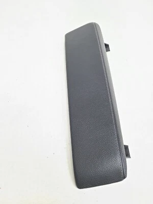 2017-2023 BMW 530I XDRIVE G30 CONSOLE RIGHT SIDE ARMREST STORAGE LID COVER OEM  - Image 1 of 4