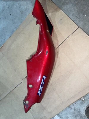 CUBIERTA CARENADO TRASERO DERECHO KAWASAKI ZX-7R ZX750 1996 - 2003 Foto 1 de 4