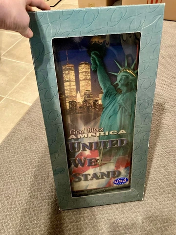 God Bless America United We Stand Jebco Clock Twin Tower Salute New in Box 9/11 Cover