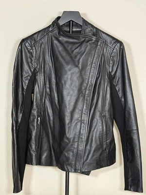 Chaqueta de cuero halógena para mujer negra talla grande Foto 1 de 4