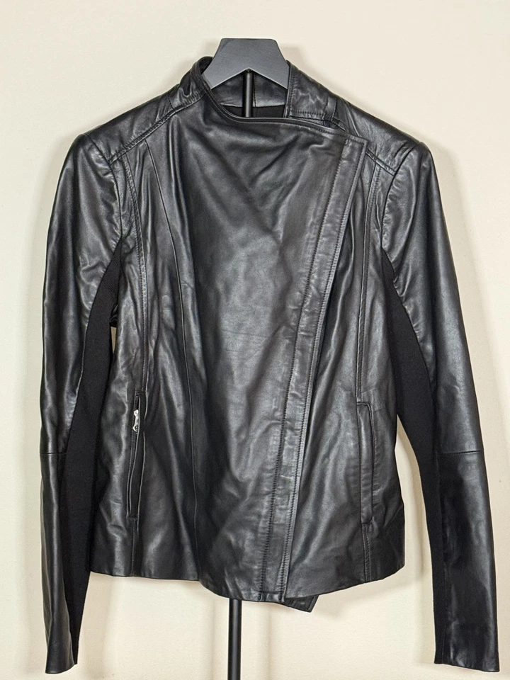 Chaqueta de cuero halógena para mujer negra talla grande Foto 1 de 4